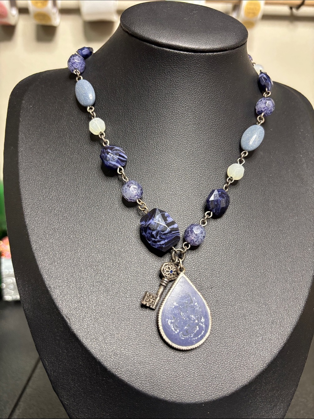 S10 Blue Agate Teardrop Pendant Necklace Key Charm Southwestern